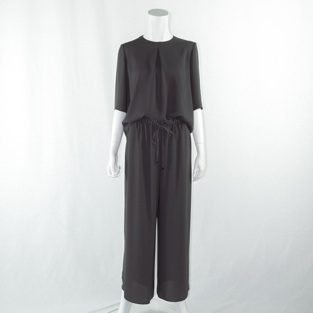 サイドライン切り替えブラウス