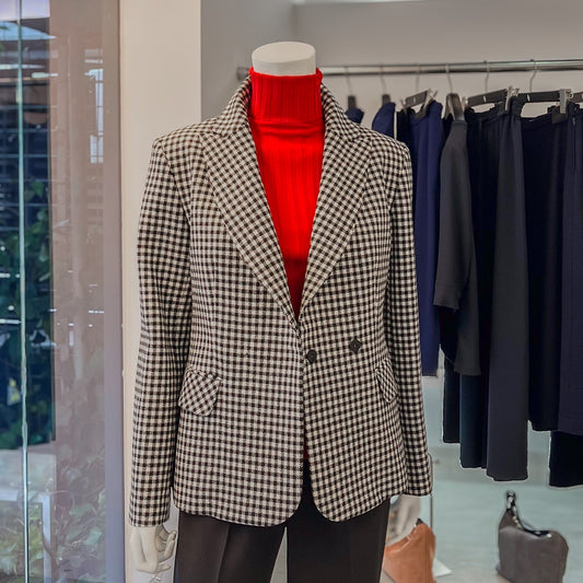 2025-11-10｜Display